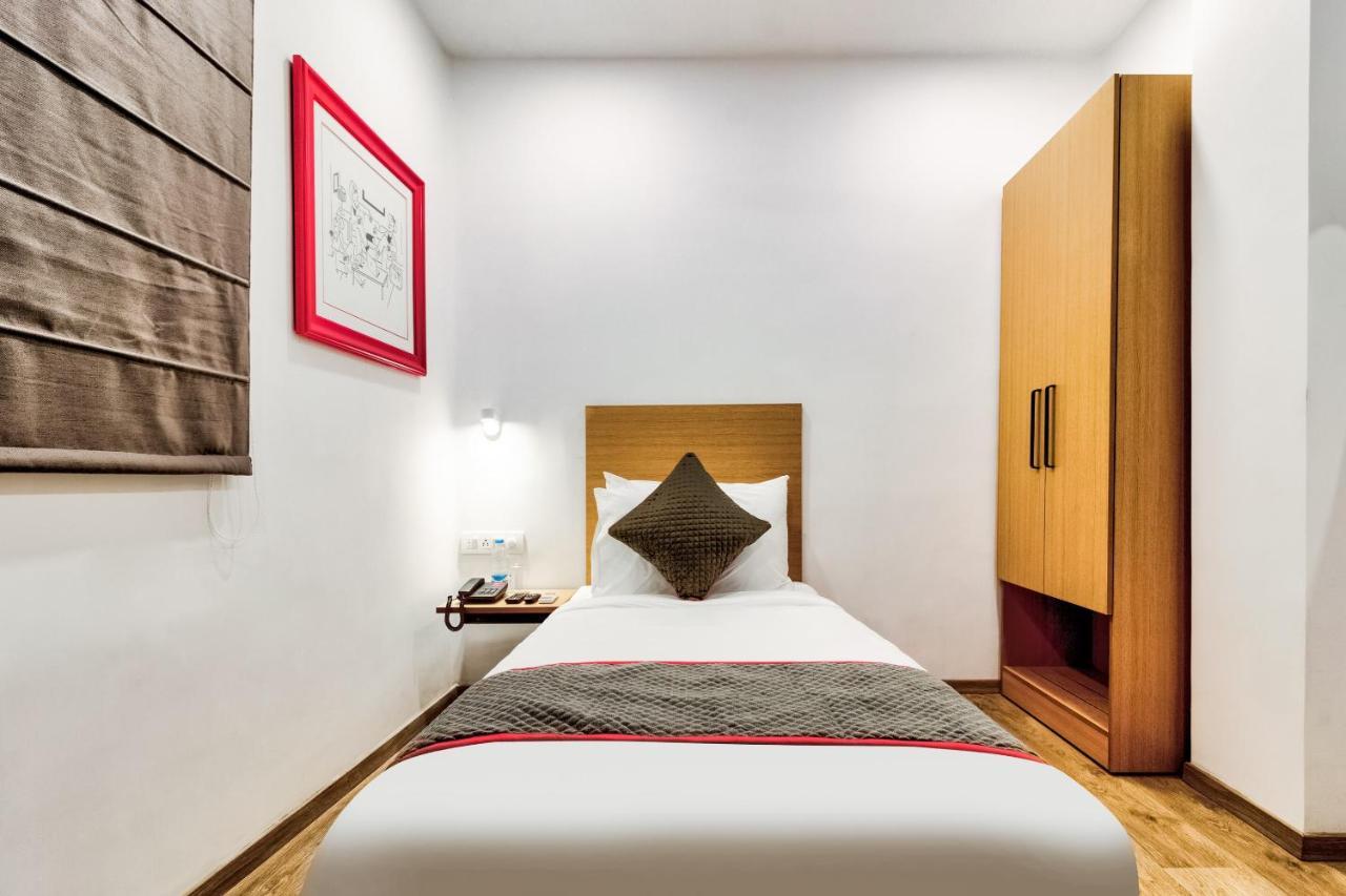 Oyo 78245 Collection O Hotel Crown Inn Navi Mumbai Exteriör bild