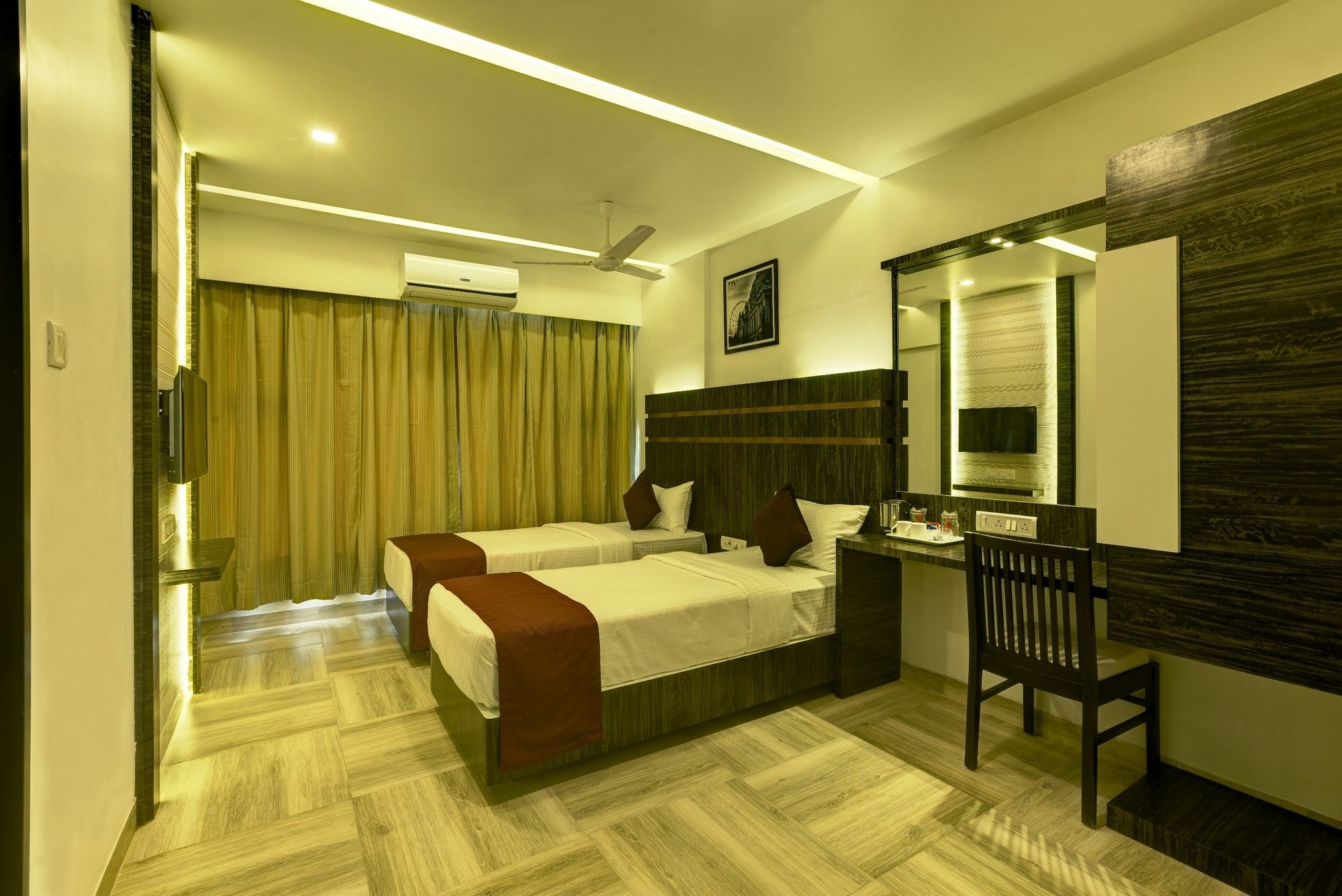Oyo 78245 Collection O Hotel Crown Inn Navi Mumbai Exteriör bild